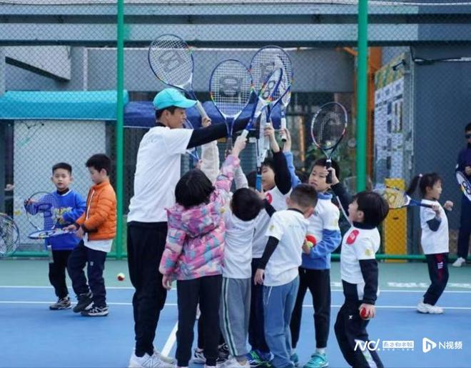 粤港澳大湾区青少年发展计划网球公益培训在广州展开(图2)