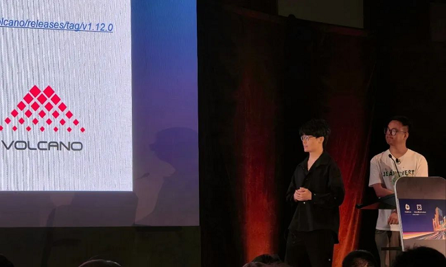 华为重磅亮相 KubeCon China 2025：驱动云原生向AI原生技术融合跃迁(图3)