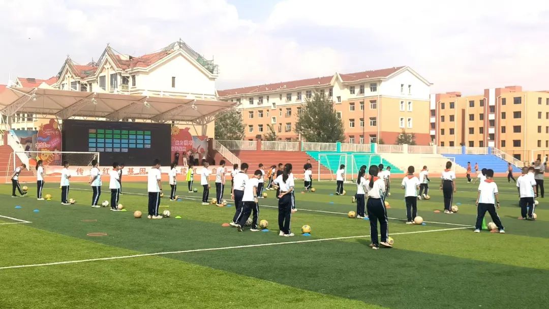 “干货”培训+精准指导丨鄂托克旗三所学校体育课堂在高校专家助力下“提质增效”(图5)