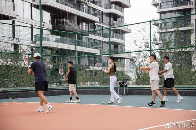 与世界同频：未来天奕联袂WILSON威尔胜启幕中原顶配运动生活馆