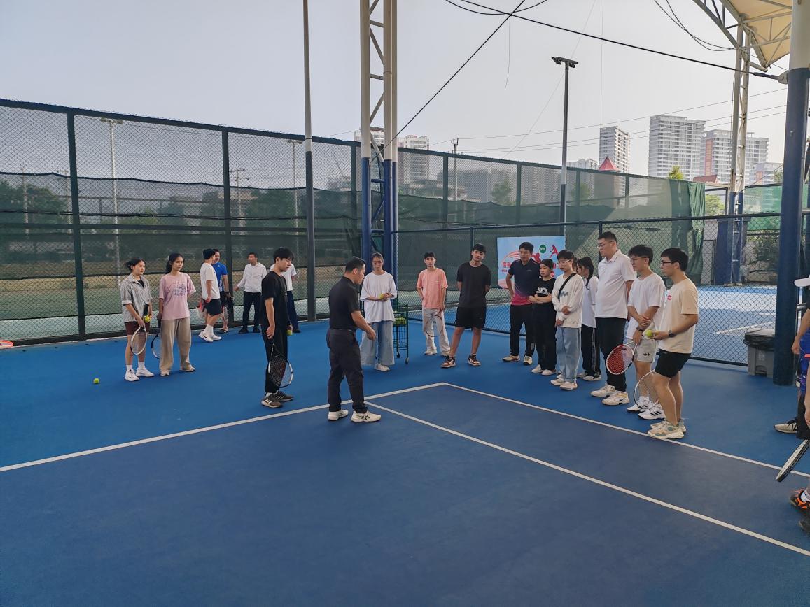 动起来！体育消费站上新风口