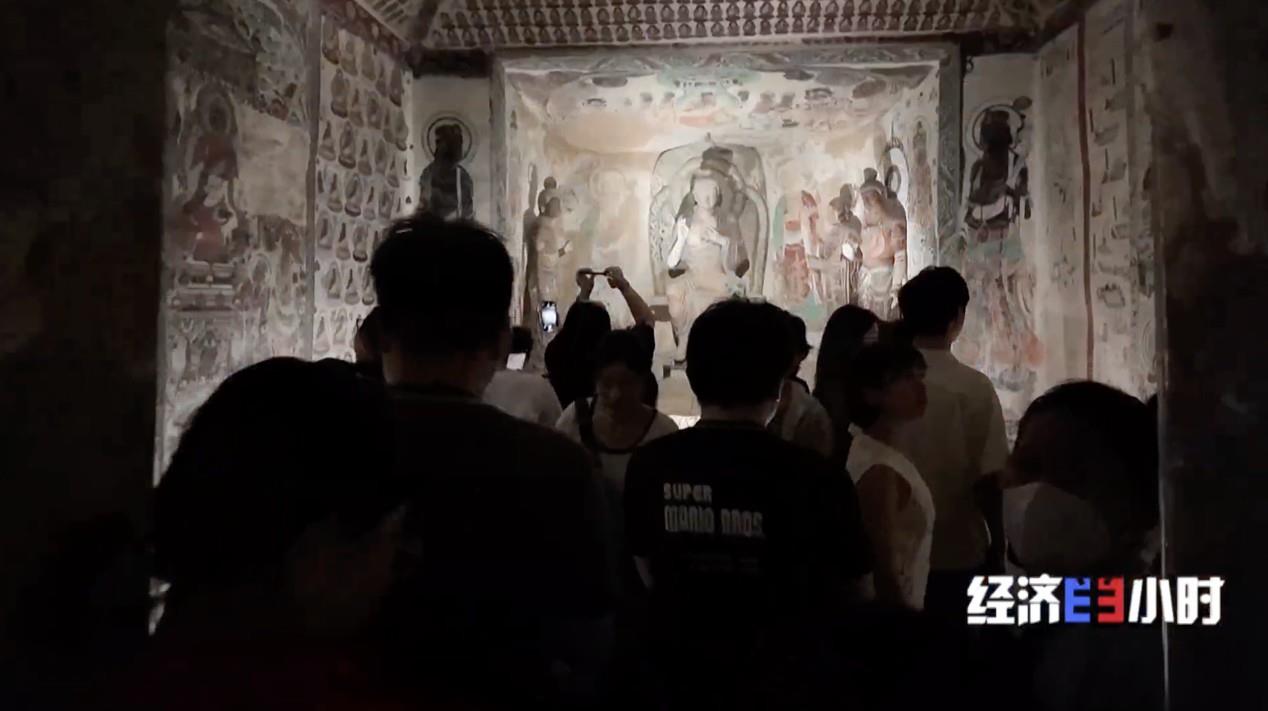 经济半小时｜飞行员有了“数字陪练” 新技术“跨界”催生新职业