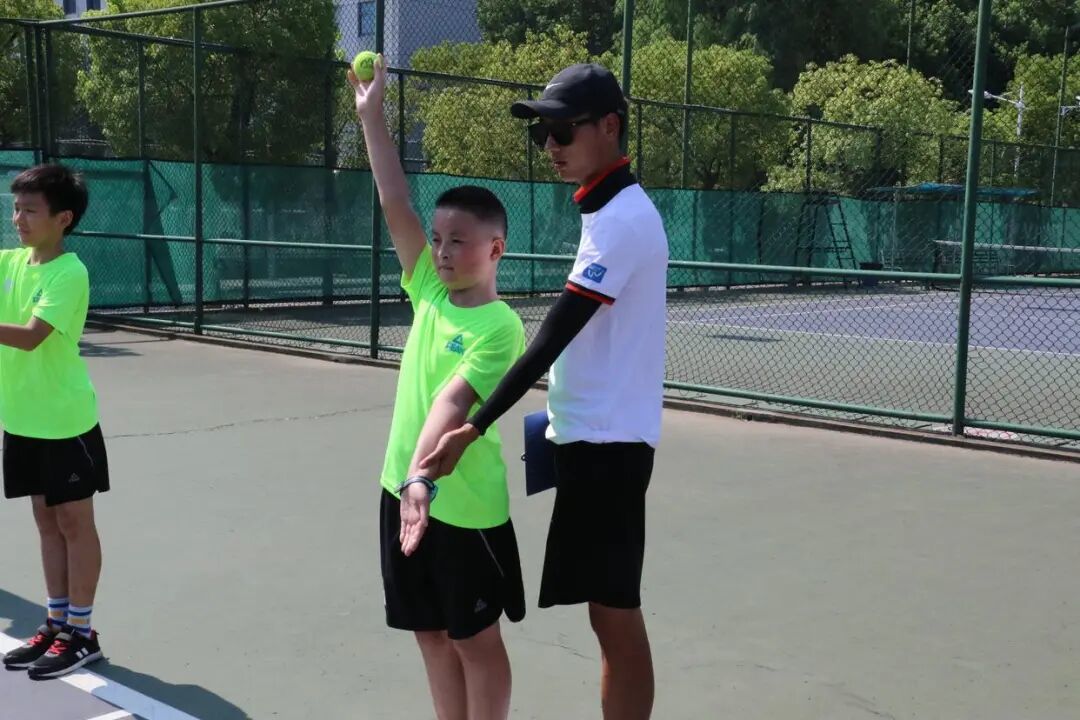 男子连续参与8届武网：从当球童到培训师 靠网球考上大学(图4)