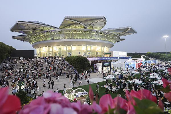 亚洲首个ATP发展中心、久事网球学院成立申城顶级赛事推动区域繁荣发展