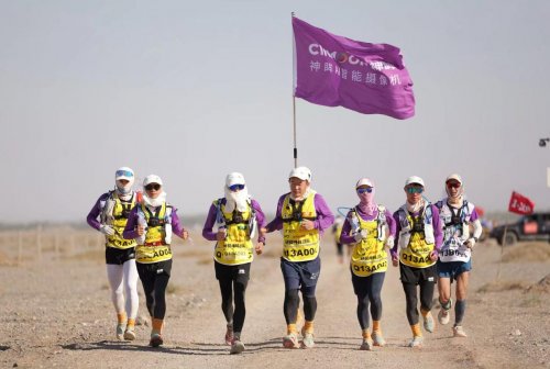 神眸惊艳戈20首秀：AI智能摄像机连成赛道安全守护网(图2)