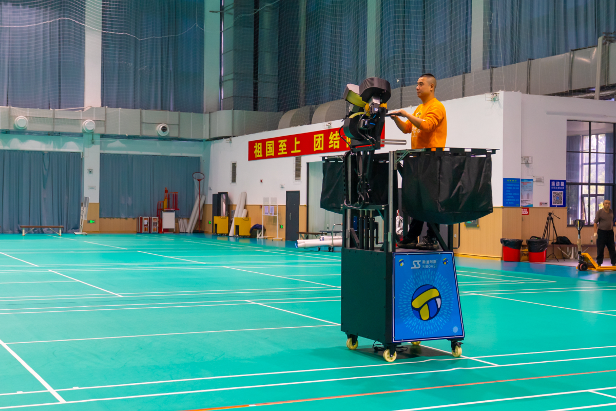 劲爆！时速158公里 填补全球技术空白正式服役国家队(图4)