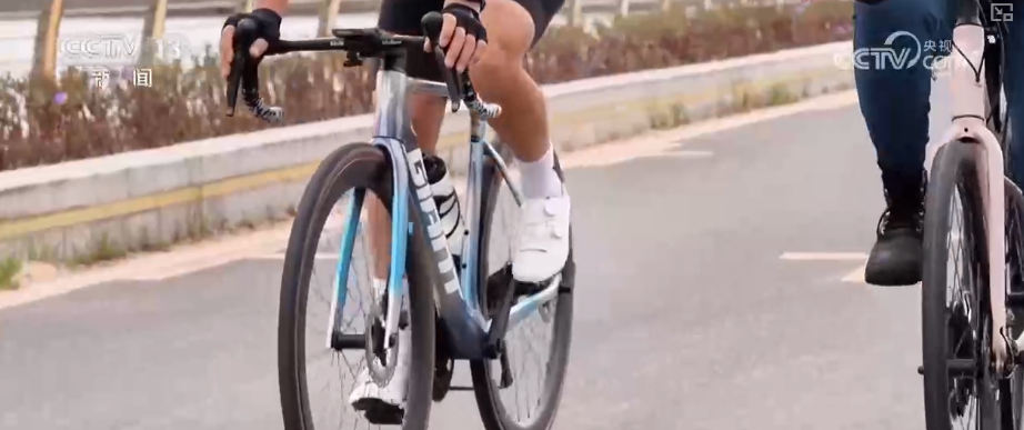 骑遇“新”记邂逅浪漫速度与创新激情 体育搭台助推跨城融合 行走湾区看全运(图10)