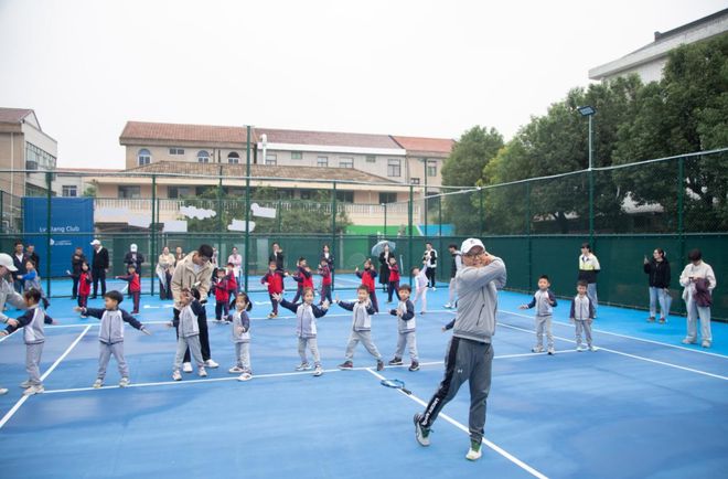 宗汉又放大招！挥拍逐梦“网球村落”来了！(图5)
