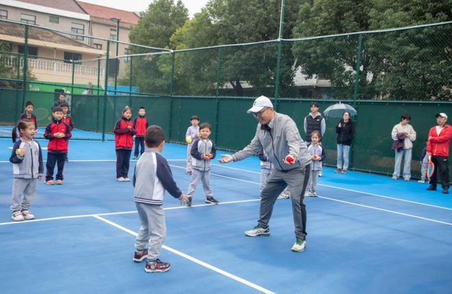 宗汉又放大招！挥拍逐梦“网球村落”来了！(图4)
