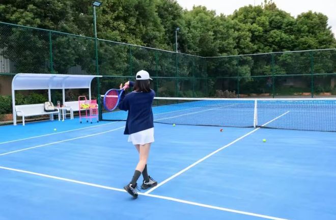 宗汉又放大招！挥拍逐梦“网球村落”来了！(图3)