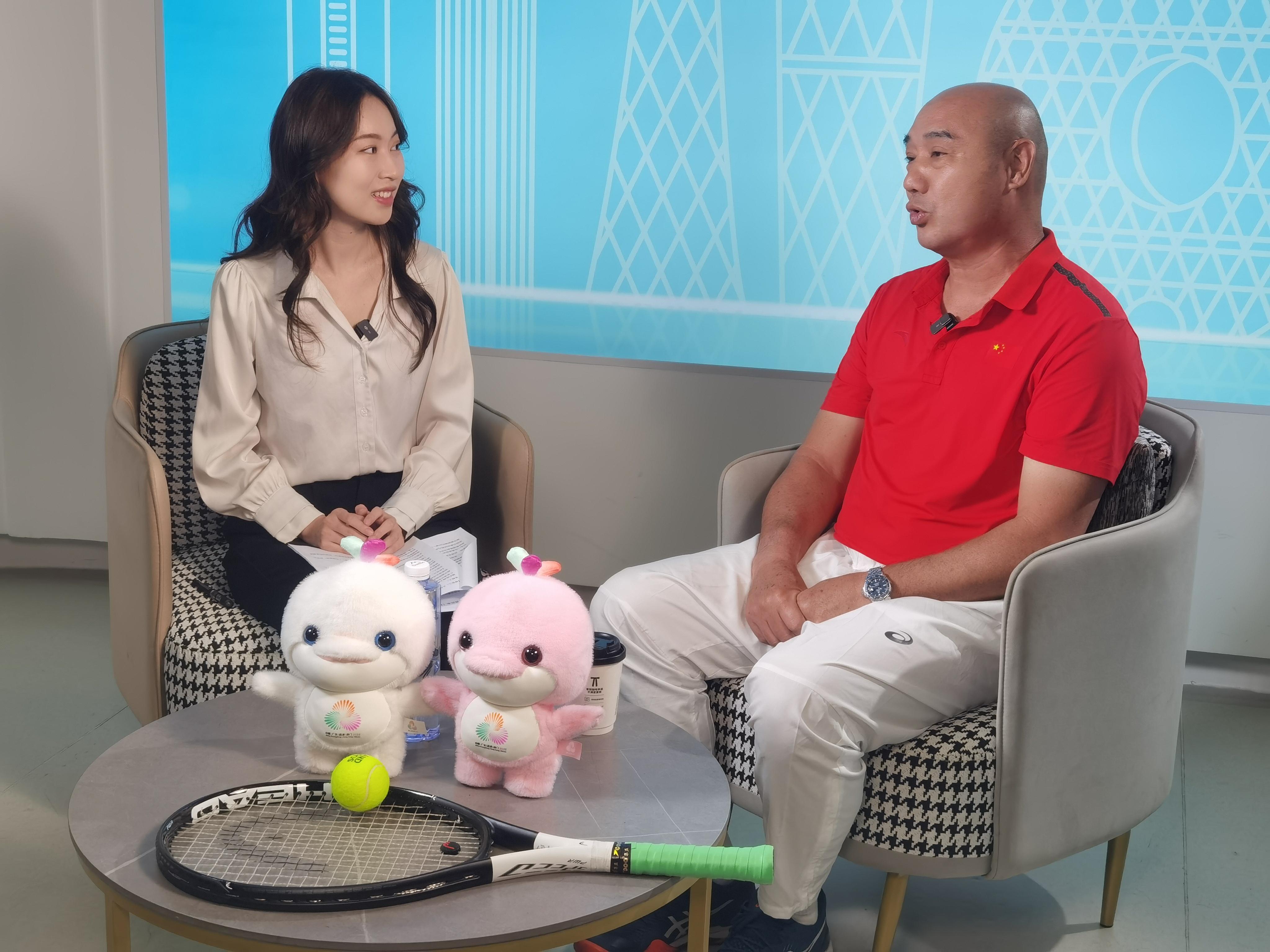 三块全运奖牌横跨半世纪的坚守 《全运会客厅》之“网球名宿的今昔”(图2)