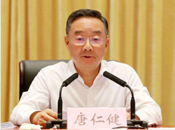 在市长、市委书记、省委组织部常务副部长、副省长等职上及退休后杨子兴非法收受财物数额特别巨大(图3)