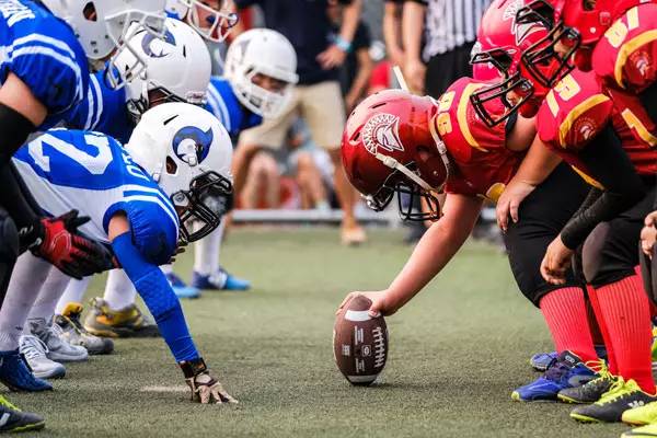 【美式腰旗橄榄球】感受美国第一运动未来达阵NFL腰旗橄榄球大连训练营招募中报名更送价值500元礼品！