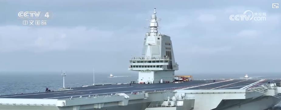 大国重器砺剑深蓝 福建舰首次海上训练彰显硬核实力(图4)