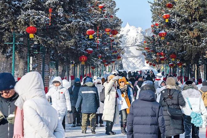 瞭望·治国理政纪事 把冰雪经济打造成新的增长点(图2)