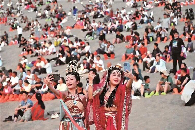 大众正塑造着这个时代的文化形态(图3)