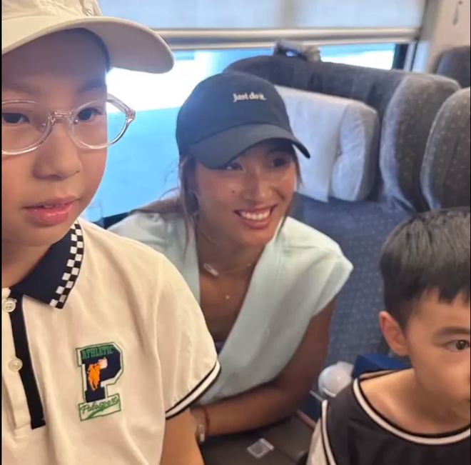 郑钦文提前14天备战中网：疑似更换体能师 短暂休假后状态更佳