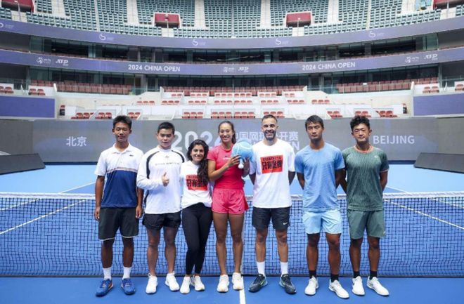 郑钦文提前14天备战中网：疑似更换体能师 短暂休假后状态更佳(图6)