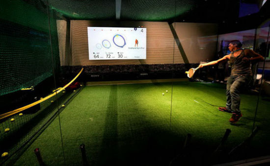 天数智芯重磅公布芯片四代架构路线图 彤央边端系列性能超越国际主流 首次公布标杆客户与规模化落地成果