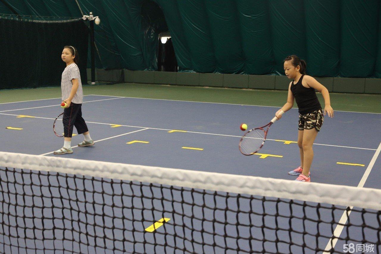 载誉而归中网球童圆满完成2026澳网服务任务