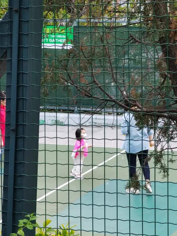 为什么那么多家长送孩子学网球