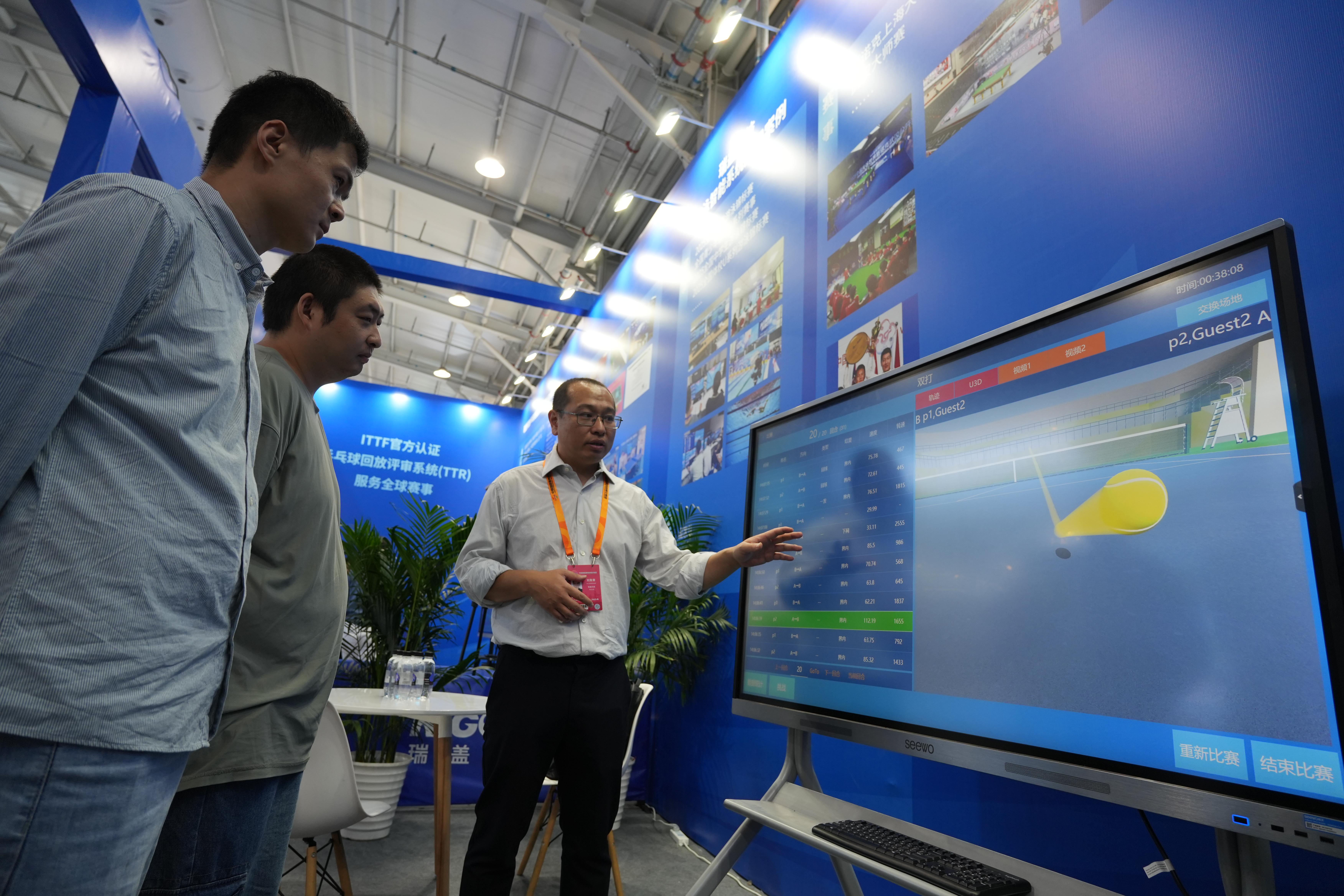 瑞盖科技智能鹰眼系统覆盖全国23个省200多家球场用科技赋能体育解锁全民竞技体验重构全民网球新生态。 鹰眼挑战提供最具专业性的精准判罚每一次挥拍都有回响鹰眼还原网球竞技的纯粹热血。 毫秒测速精准测旋让网球轨迹的秘密尽在掌握 智能训练智能解码每一次挥拍助力训练高效进阶。