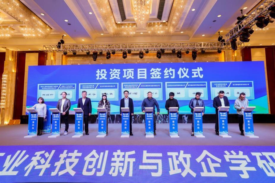 以气囊场馆创新模式激活投资新动能 引领高技术赋能校园体育新赛道