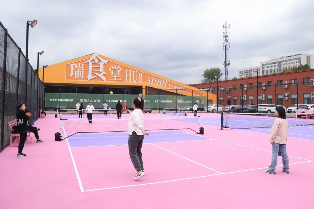 华润置地长沙瑞府售楼中心电线华润置地长沙瑞府楼盘百科→楼盘网站→楼盘测评→售楼中心电线小时热线电话→楼盘详情