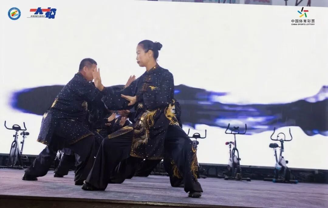 一人一技燃动天一广场免费体育培训带市民动起来(图8)